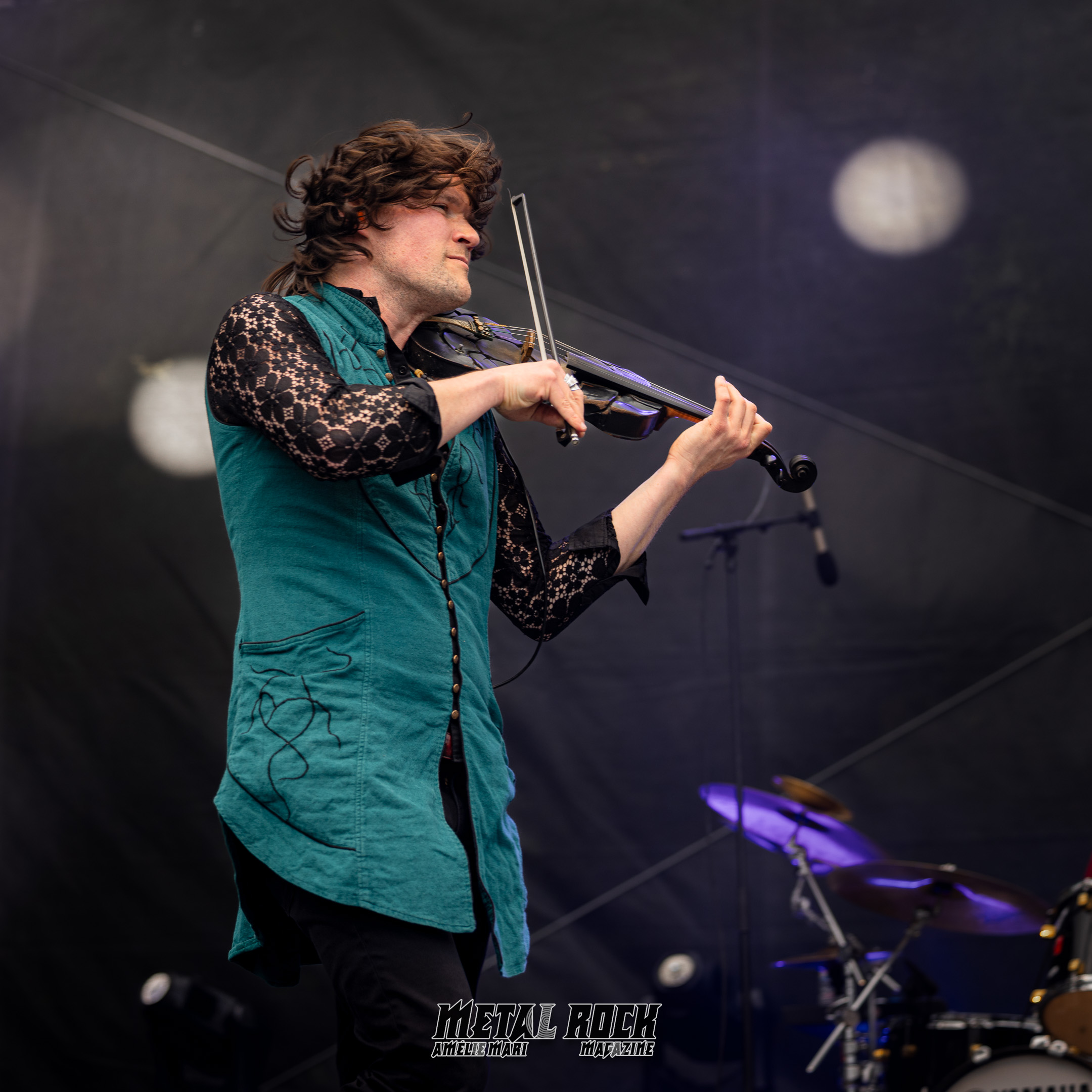 2026-TheTroubleNotes-Bruguiere-Echosetmerveilles-080