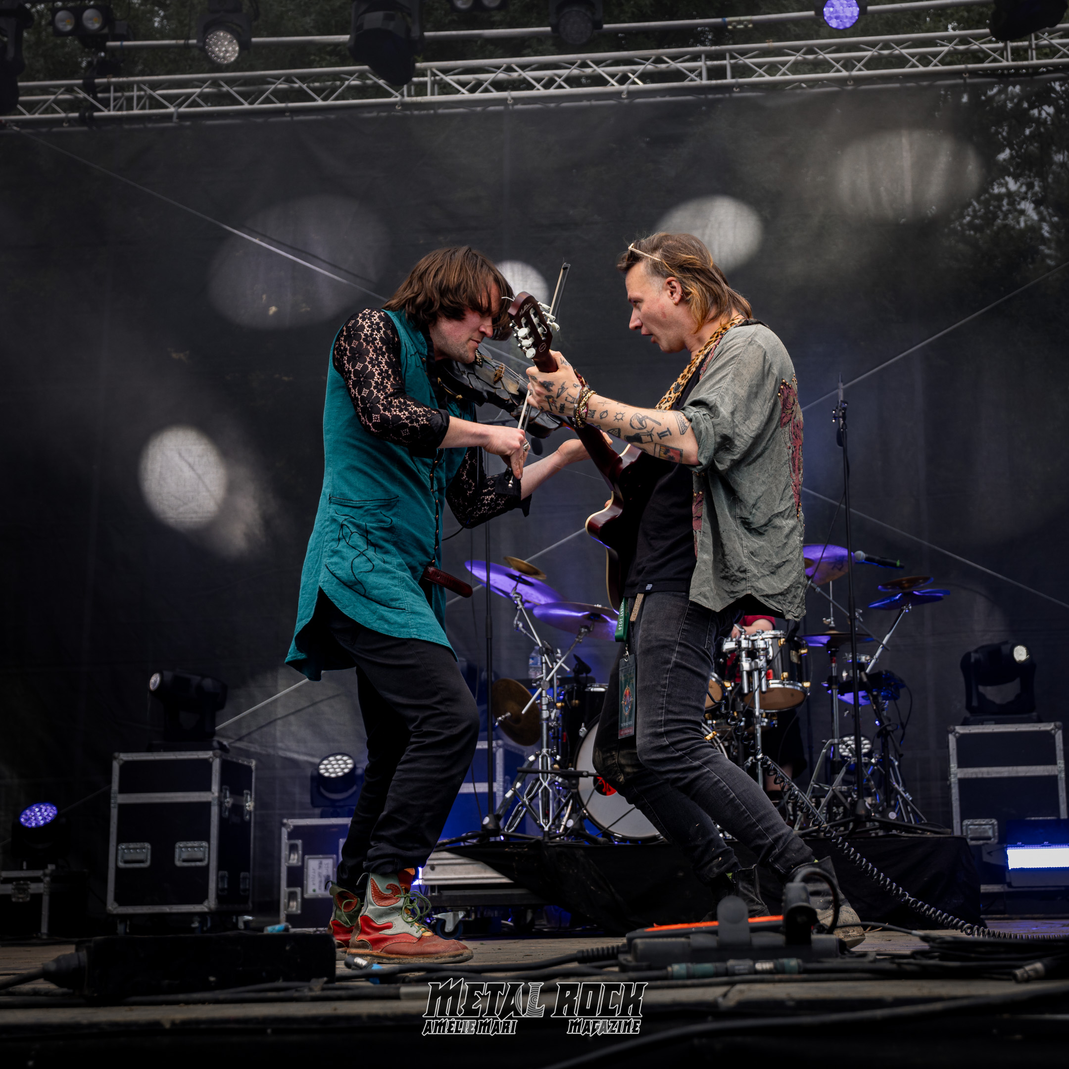 2026-TheTroubleNotes-Bruguiere-Echosetmerveilles-085