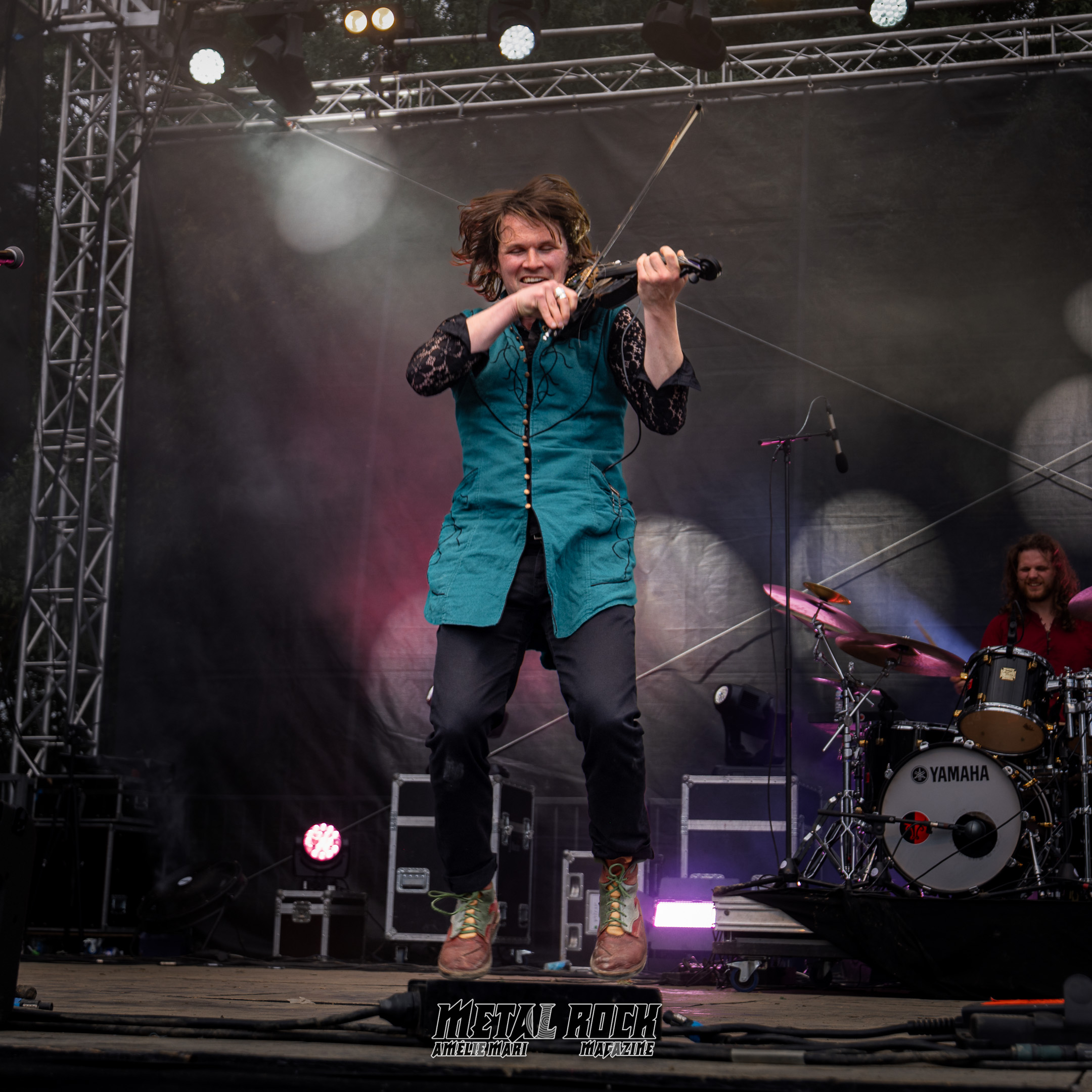 2026-TheTroubleNotes-Bruguiere-Echosetmerveilles-099
