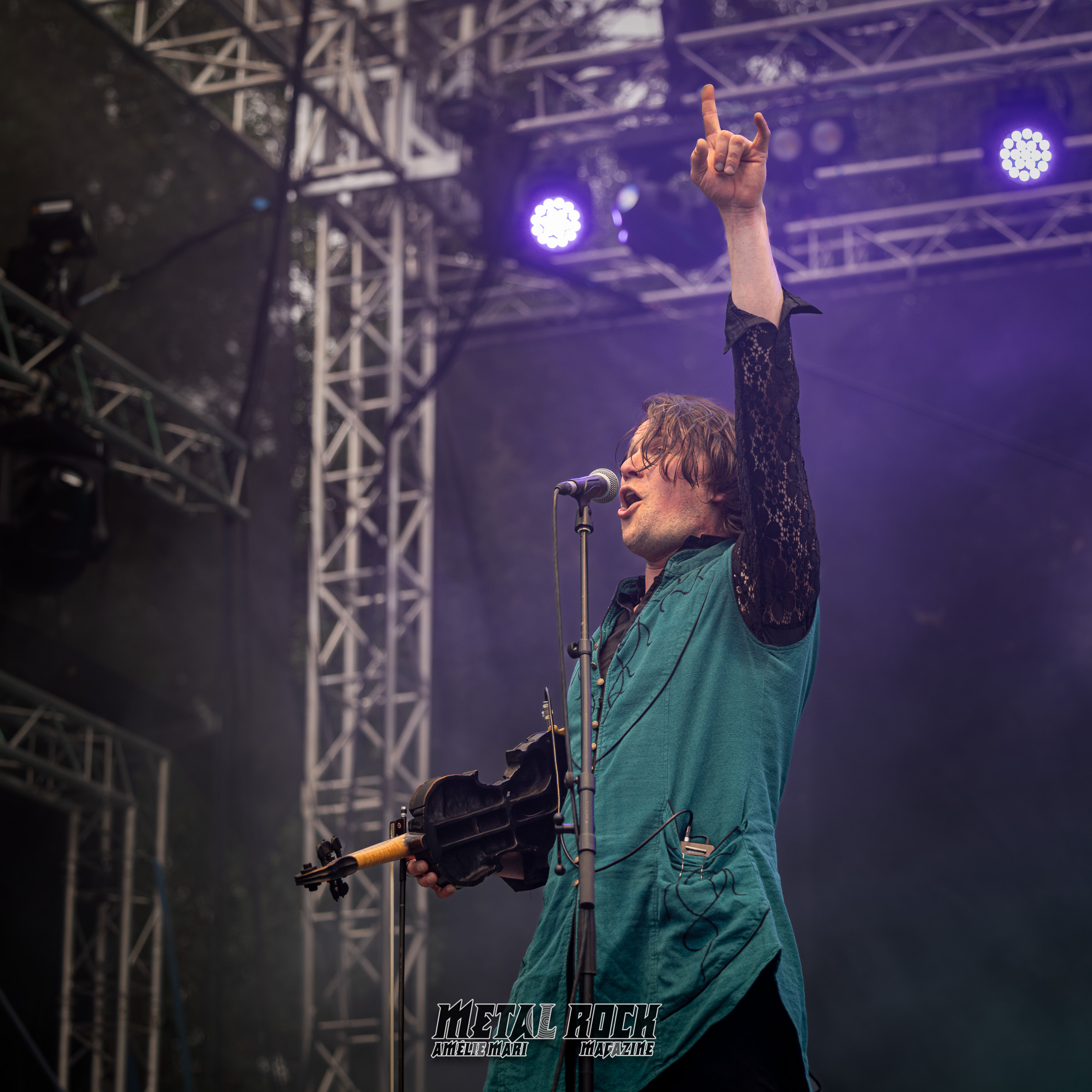2026-TheTroubleNotes-Bruguiere-Echosetmerveilles-121